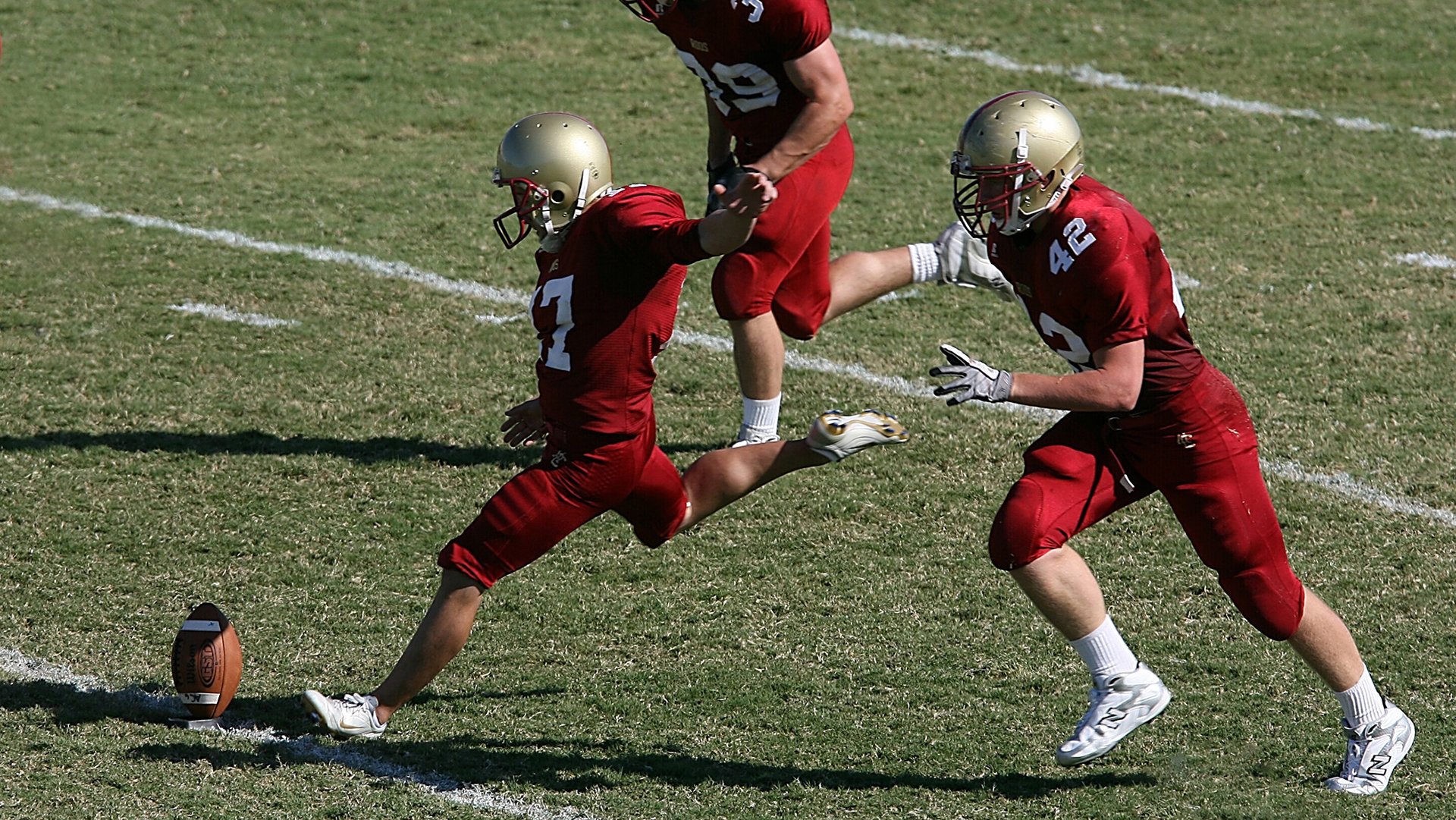 kaiyun中国官方网站-曼城3-1击败伯恩茅斯，距榜首6分！哈兰德单刀双响，10轮打进13球，曼城买哈兰德